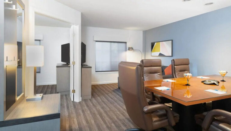 Hyatt House- 3rd Act Architecture